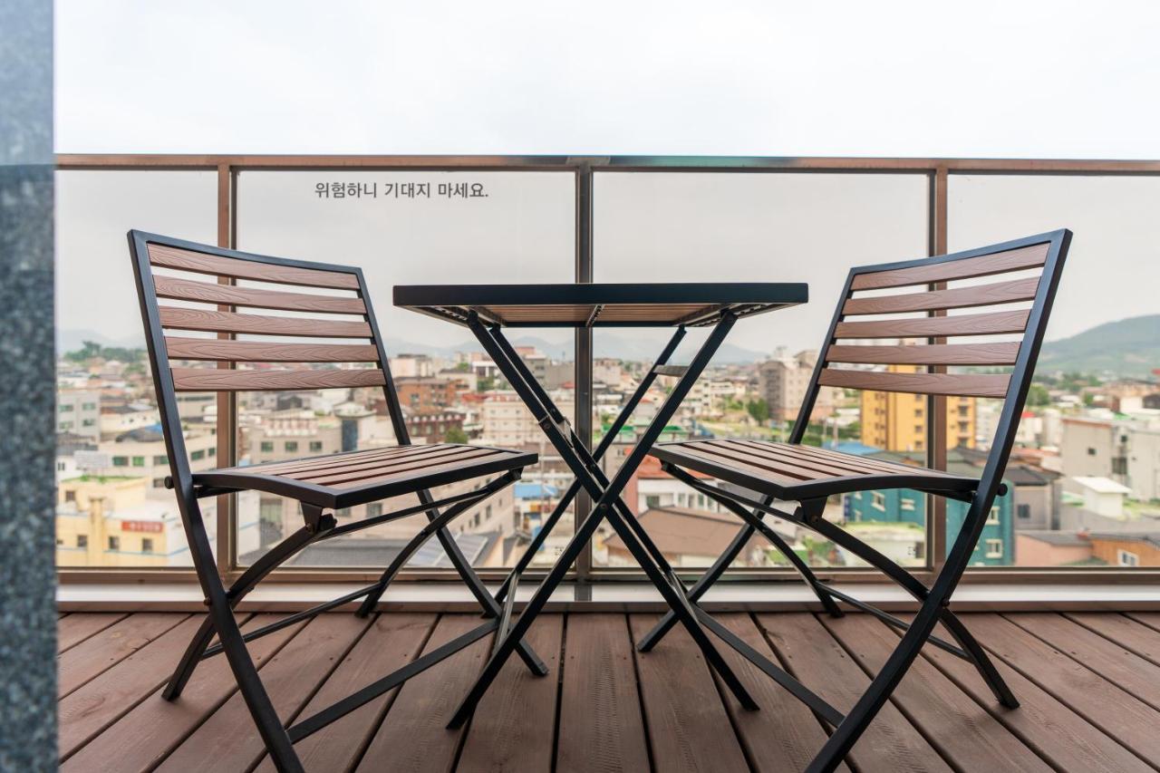Jecheon Hound Hotel Chech'ŏn Extérieur photo