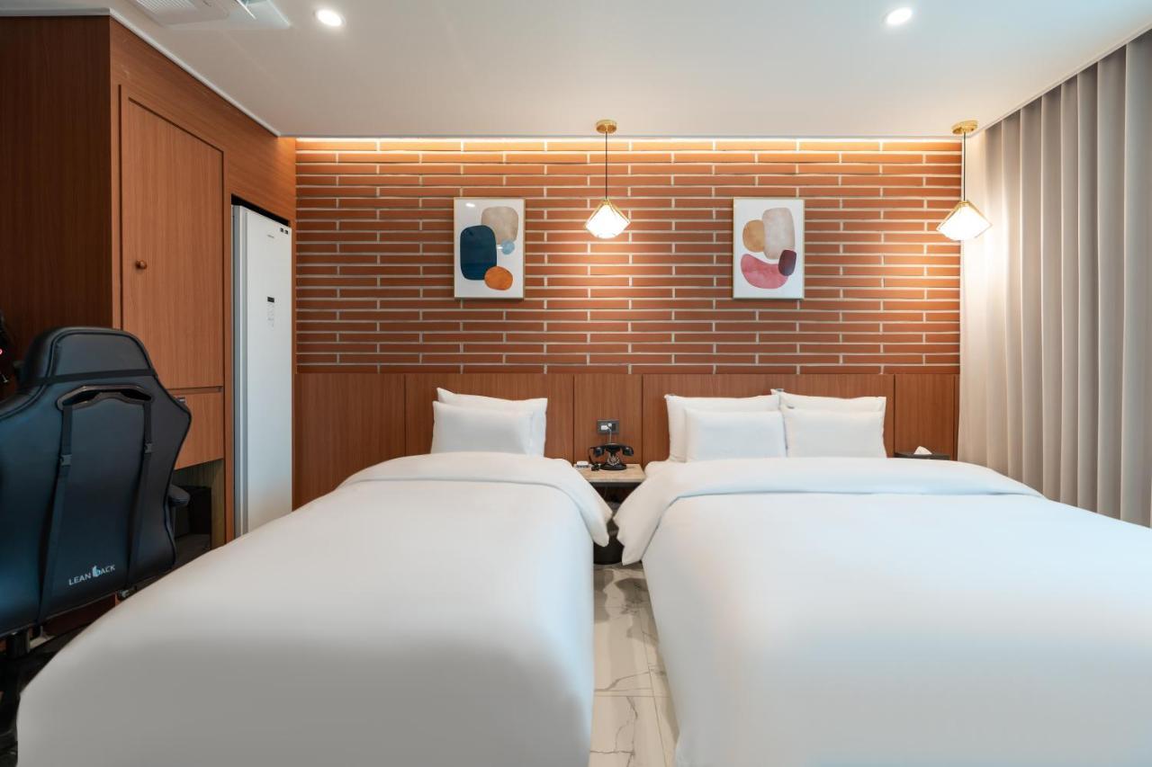 Jecheon Hound Hotel Chech'ŏn Extérieur photo