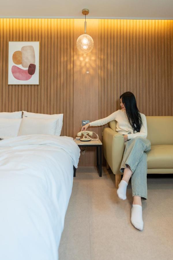 Jecheon Hound Hotel Chech'ŏn Extérieur photo