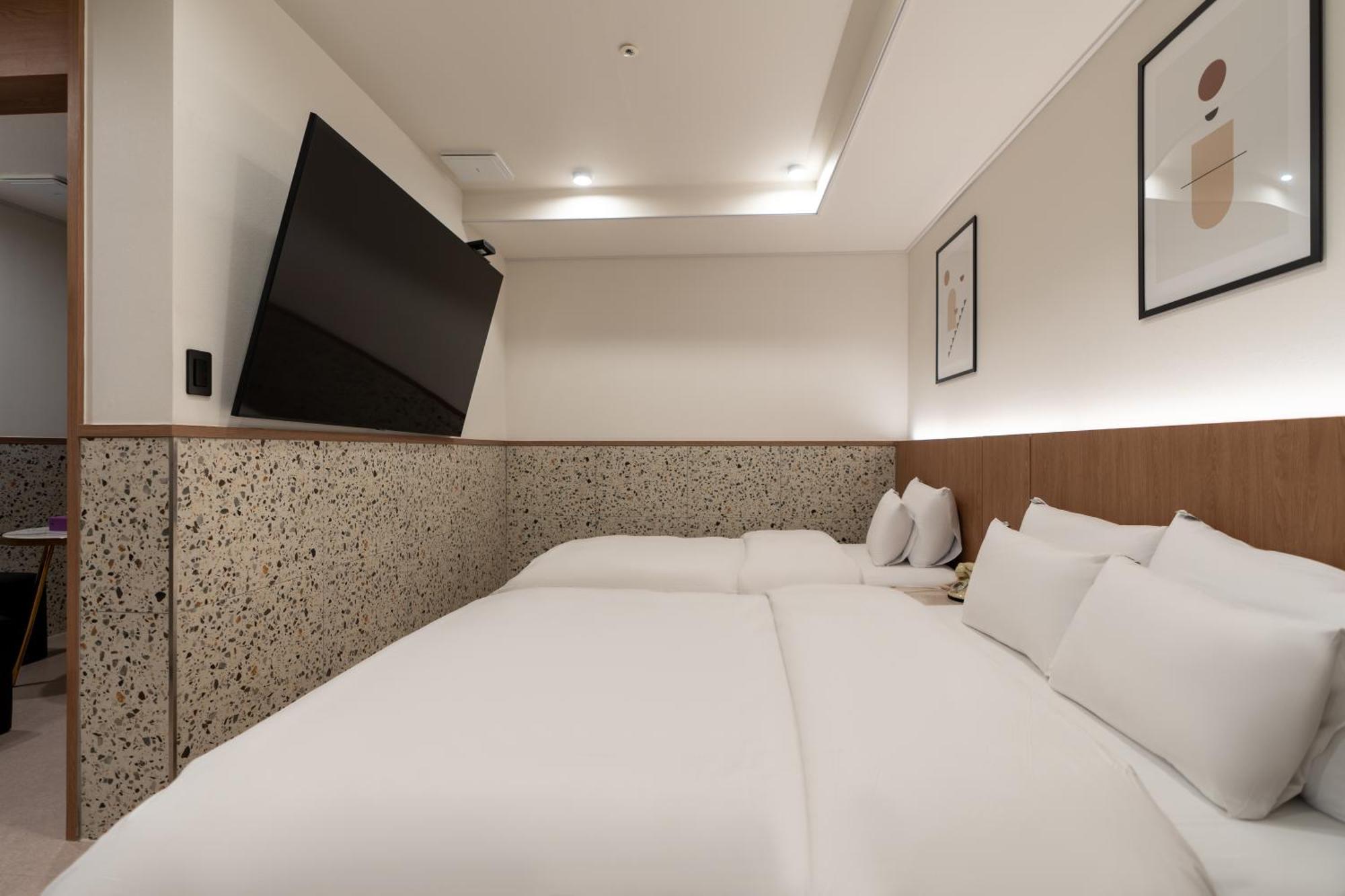 Jecheon Hound Hotel Chech'ŏn Extérieur photo